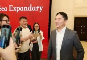 刘强东：“成为船长是儿时的梦想”