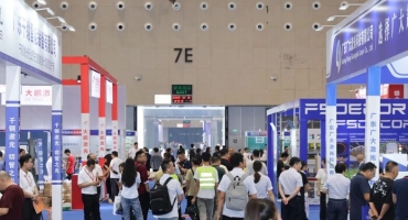 以硬核技术破局供应链！2025世界工业装备及材料供应链博览会盛大开幕！