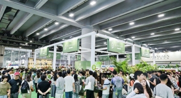 3万平米展区人气爆棚、迎客6万人次——亚洲花卉产业博览会暨世界热植展火爆收官